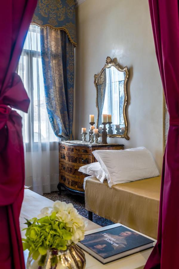 Palazzo Odoni Hotel Venice Luaran gambar