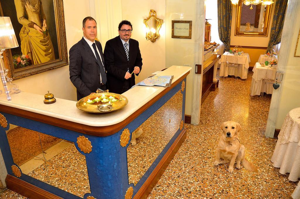Palazzo Odoni Hotel Venice Luaran gambar