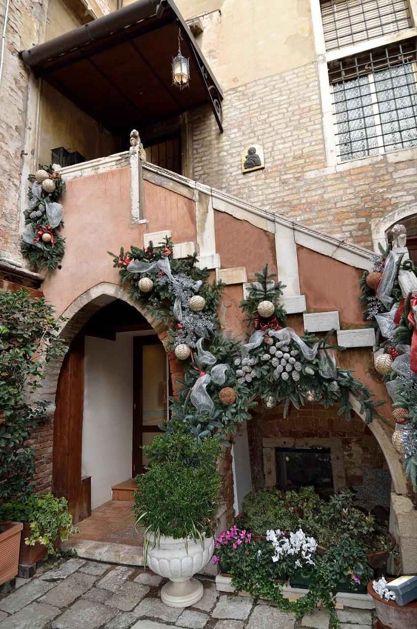Palazzo Odoni Hotel Venice Luaran gambar