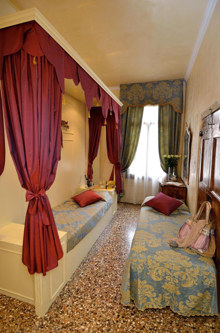 Palazzo Odoni Hotel Venice Luaran gambar